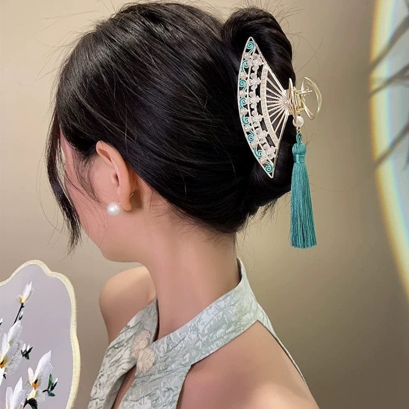 Temperament Flower Pearl Tassel Fan Shaped Hair Claw