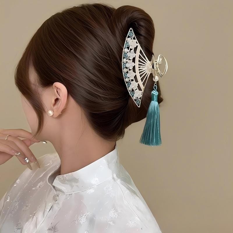 Temperament Flower Pearl Tassel Fan Shaped Hair Claw