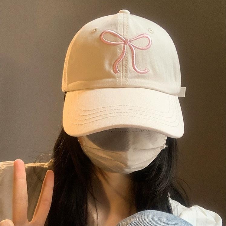 Trendy Embroidered Bowknot Baseball Cap