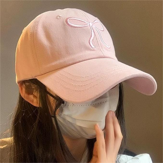 Trendy Embroidered Bowknot Baseball Cap